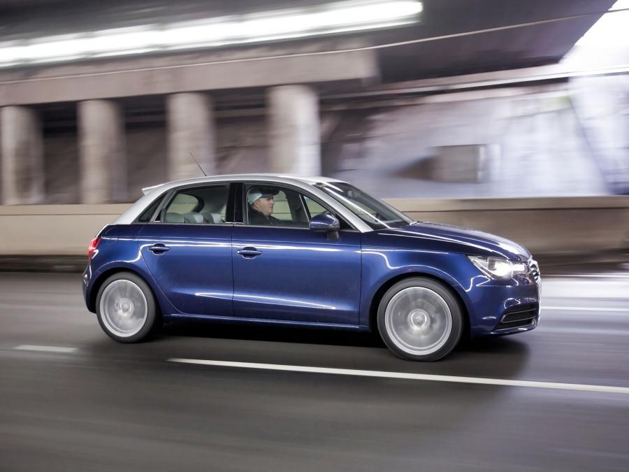  Audi A1 Sportback TDI (8X) 2012 года  (AU) (фото 18 из 20)